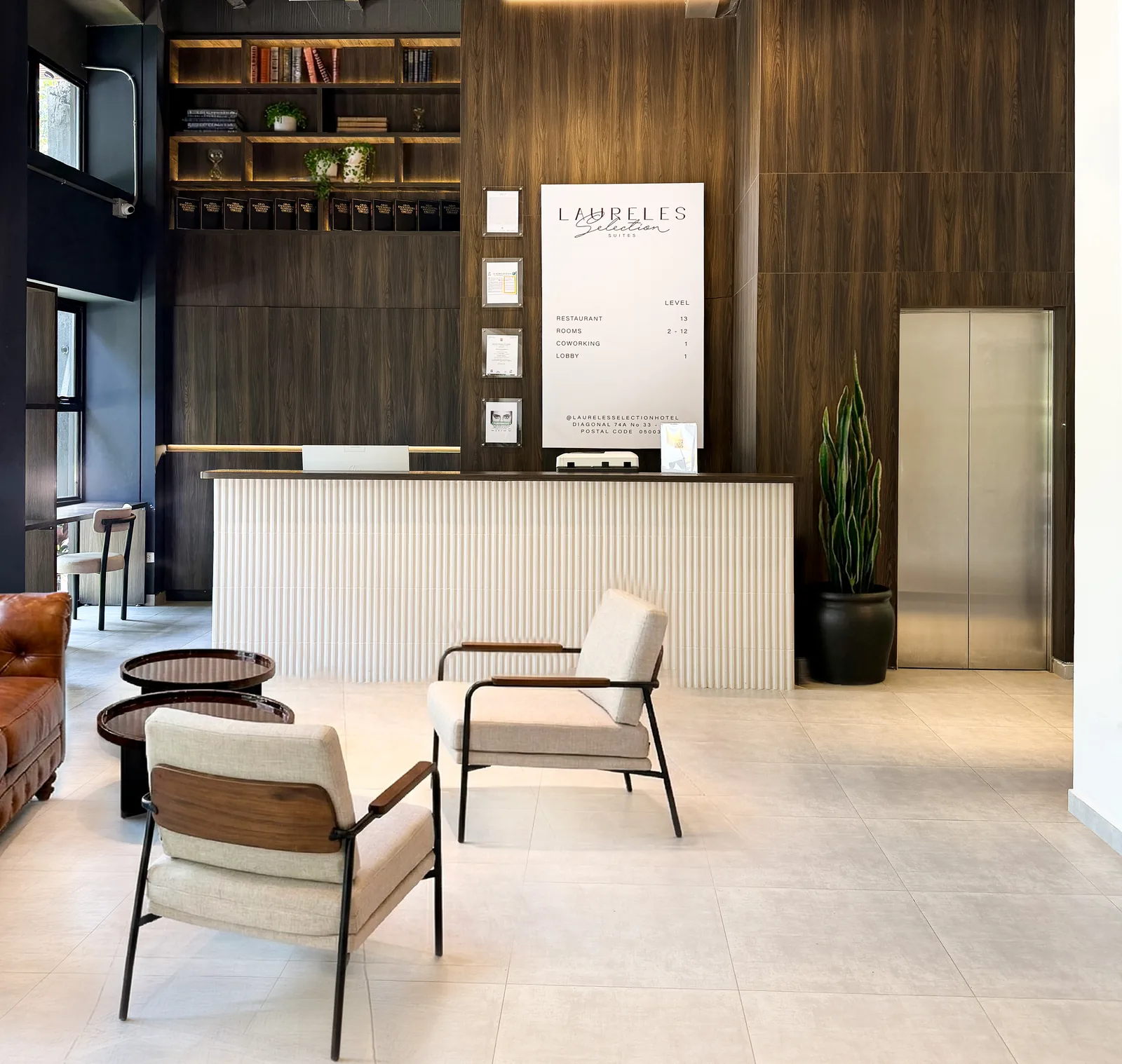 Recepción de Laureles Selection Suites con diseño elegante